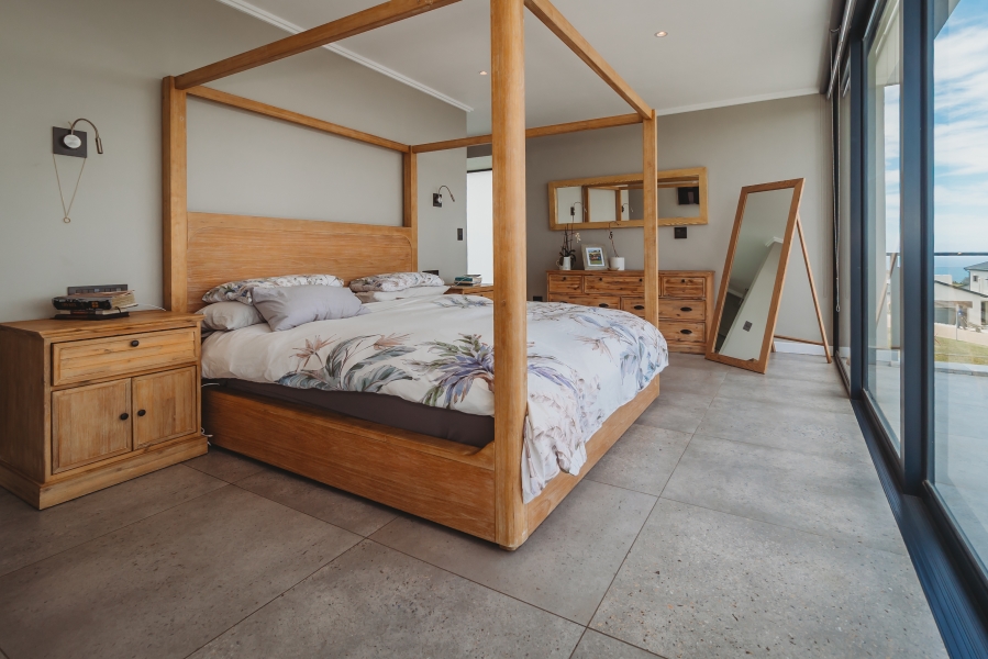 4 Bedroom Property for Sale in Le Grand Golf Estate Western Cape